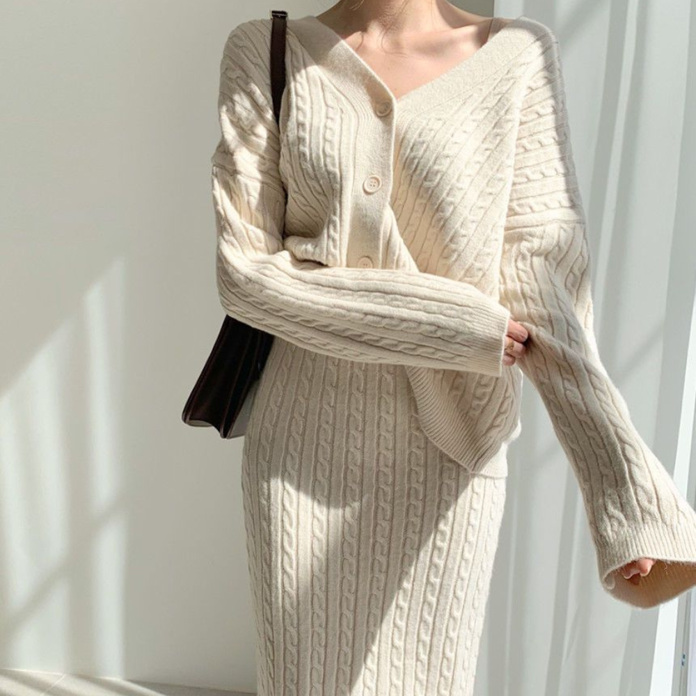AMALIE - Set aus Strickoberteil und Rock