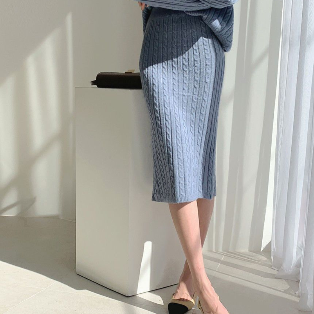 AMALIE - Set aus Strickoberteil und Rock