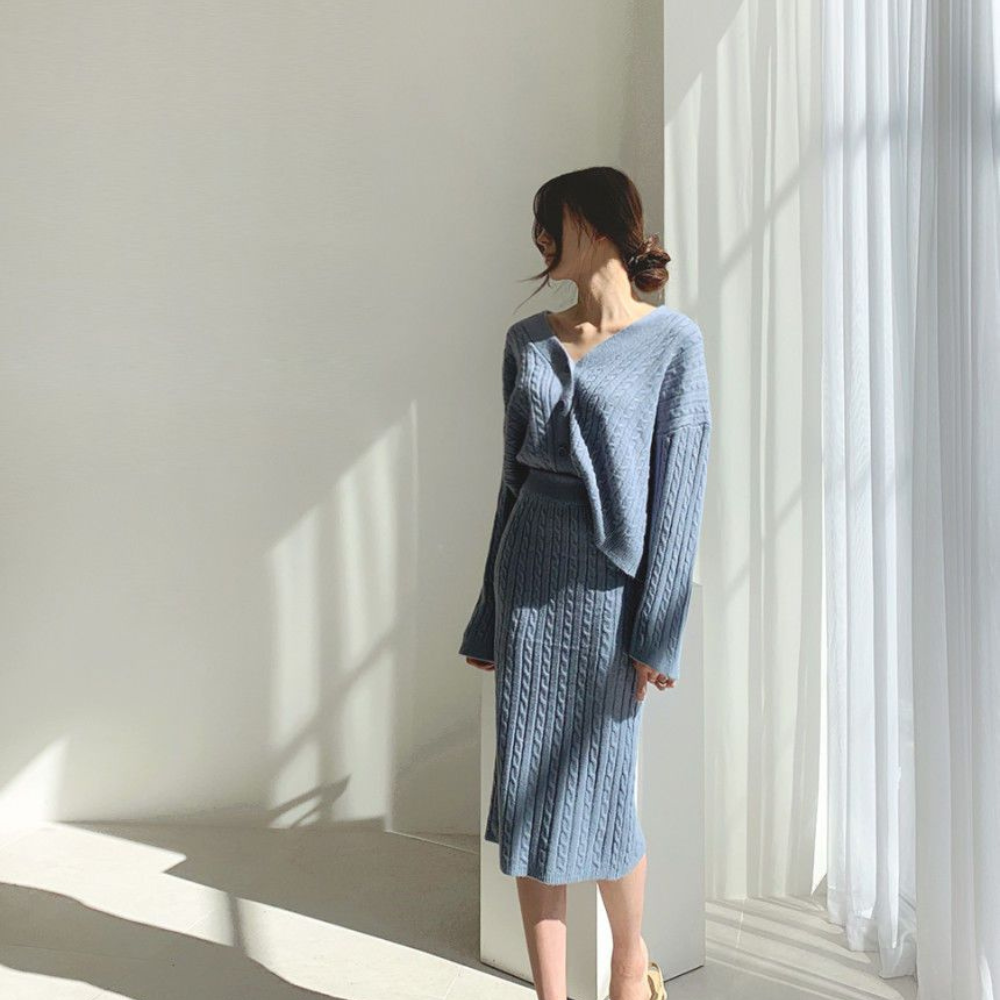 AMALIE - Set aus Strickoberteil und Rock