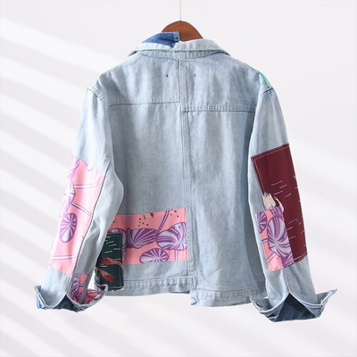 Damen Jacke aus Denim mit Stil und Farbe