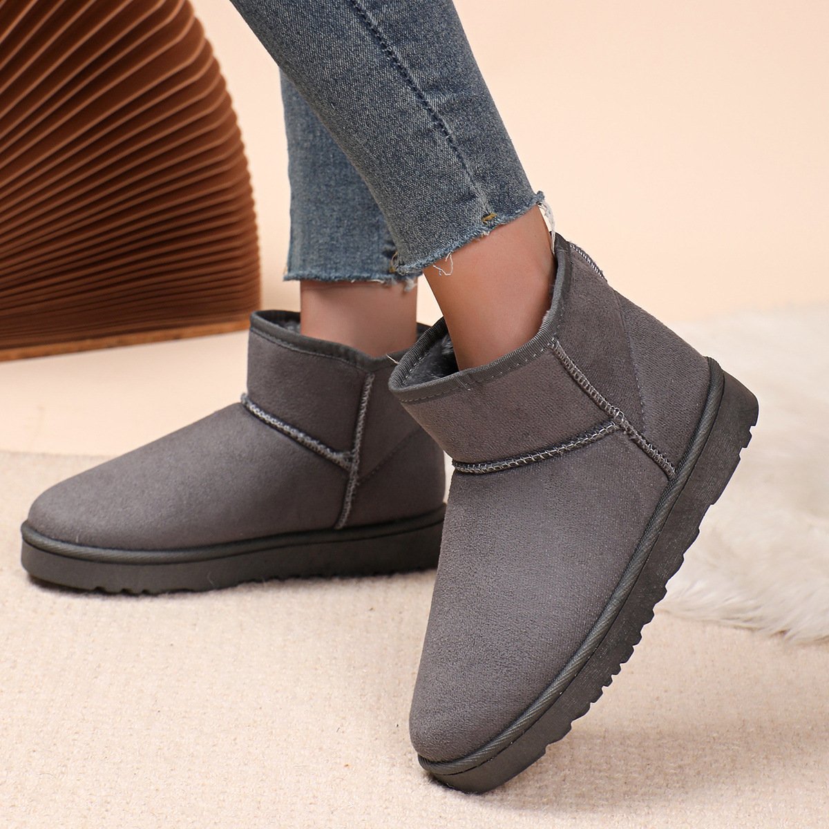 Damen Winterstiefel aus Wildleder mit Pelzfutter - Lety