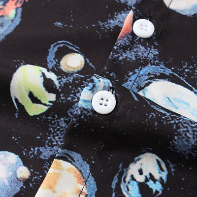 Gepunktetes Herren Kurzarm Hemd im Retro Look