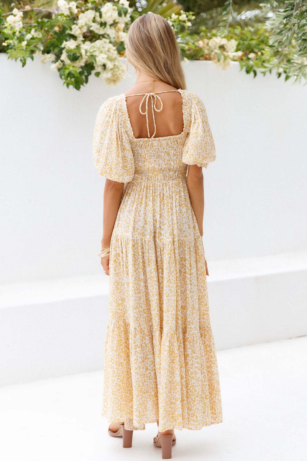 Betina - Gesmoktes Maxikleid mit quadratischem Ausschnitt