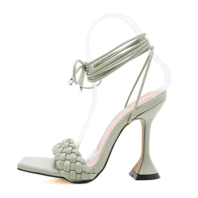 Olivia - Schicke Sandalen mit geflochtenen Riemen und quadratischer Zehe