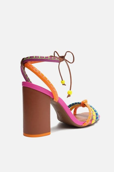 Ciara - Hochhackige Sandalen mit geknotetem Riemen