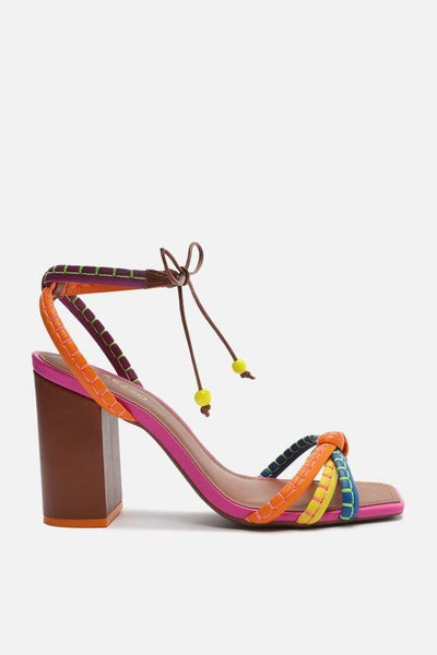 Ciara - Hochhackige Sandalen mit geknotetem Riemen