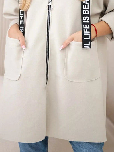 Moderner Kapuzenmantel für Frauen - Nelya