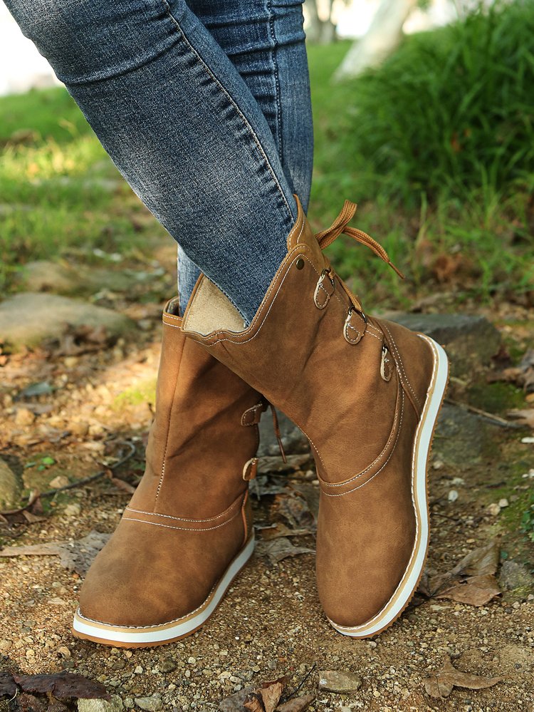 Sofie – Flache Stiefel mit Schnalle und Schnürverschluss
