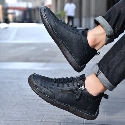 Herren Turnschuhe aus Kunstleder mit seitlichem Verschluss im urbanen Stil - Aksel