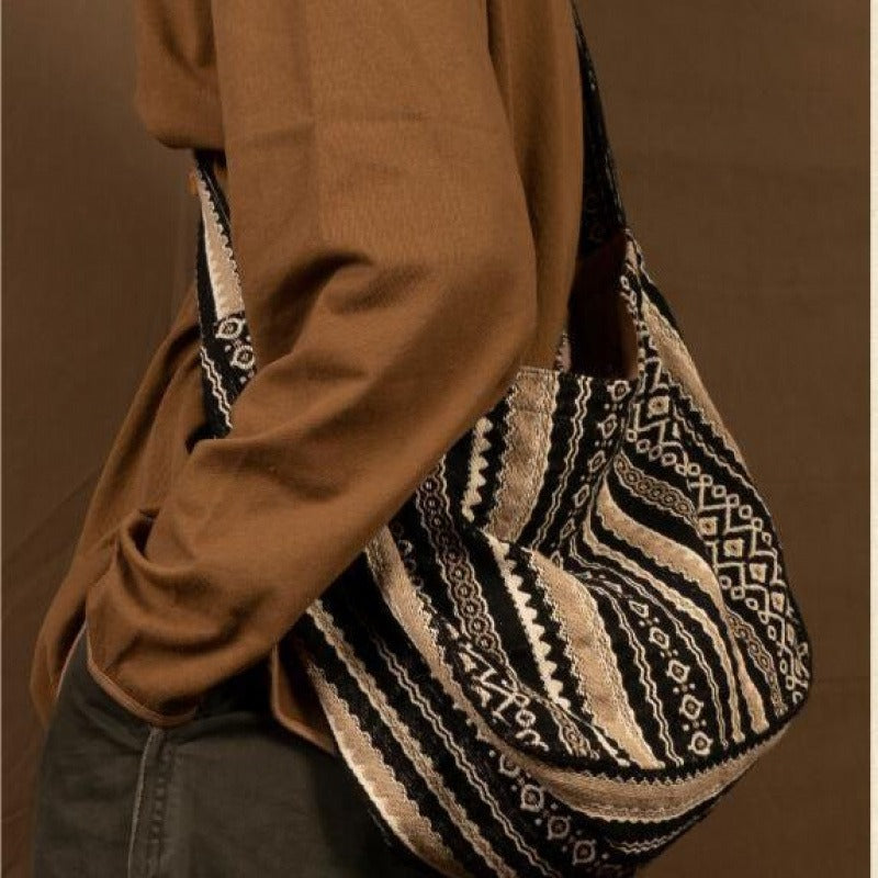 Umhängetasche aus gewebtem Jacquard mit ethnischem Design im Vintage-Stil - Mariana