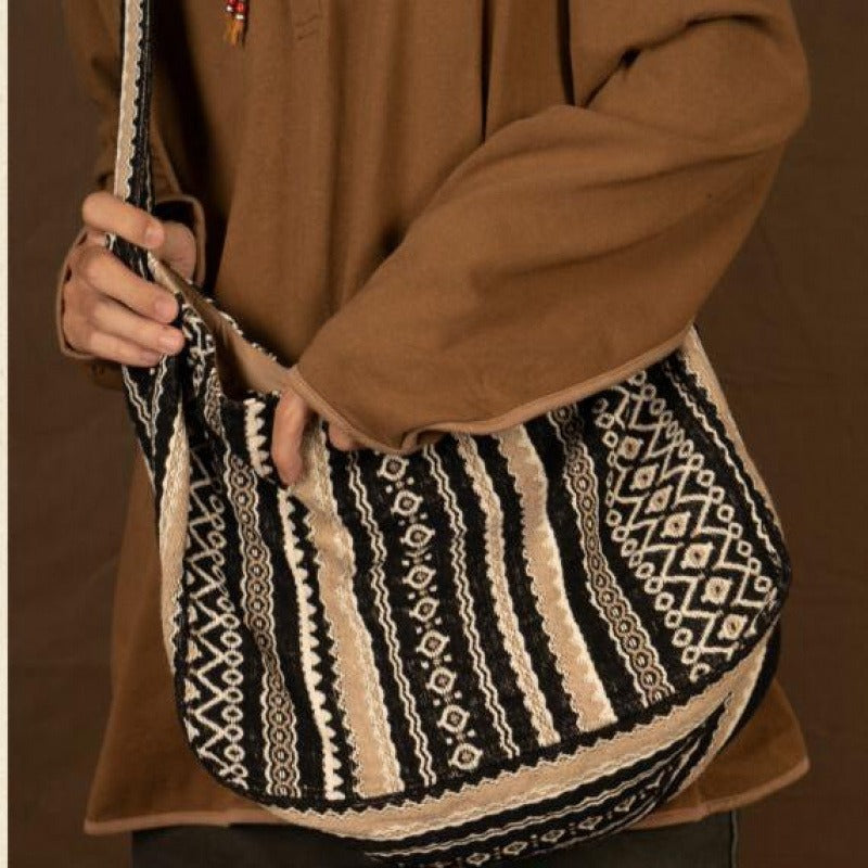 Umhängetasche aus gewebtem Jacquard mit ethnischem Design im Vintage-Stil - Mariana