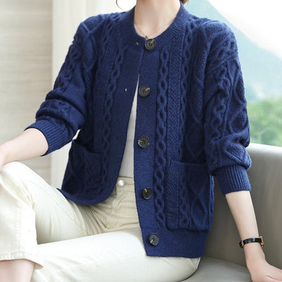 Damenstrickjacke mit großen Knöpfen - Liora