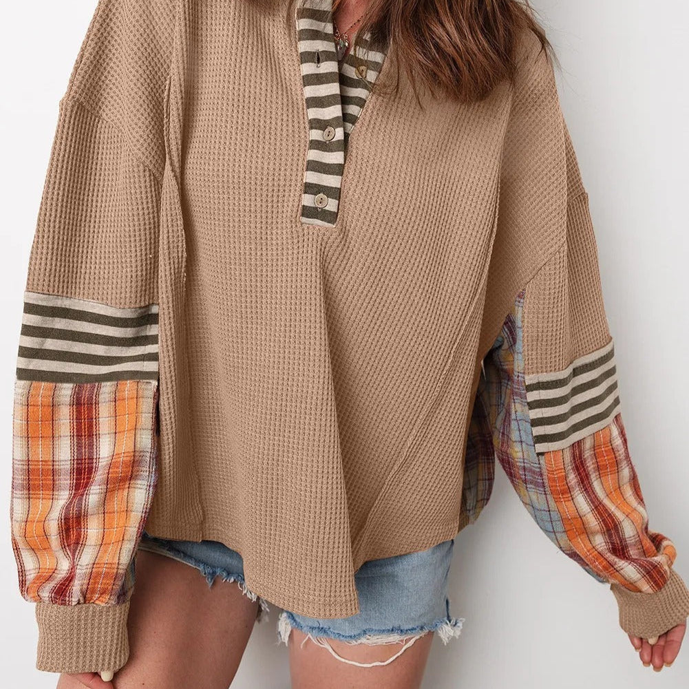 Damen-Sweatshirt im Patchwork-Stil mit gestreiften und karierten Ärmeln - Leona