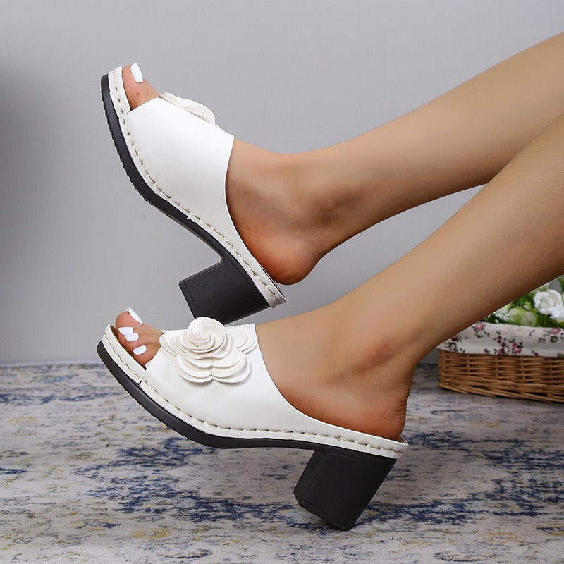 Damen Sandalen mit mittlerem Absatz und Blumenapplikationen Elegant - Noemí