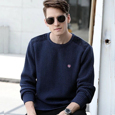 Strickpullover mit Stickerei auf der Vorderseite - Cech