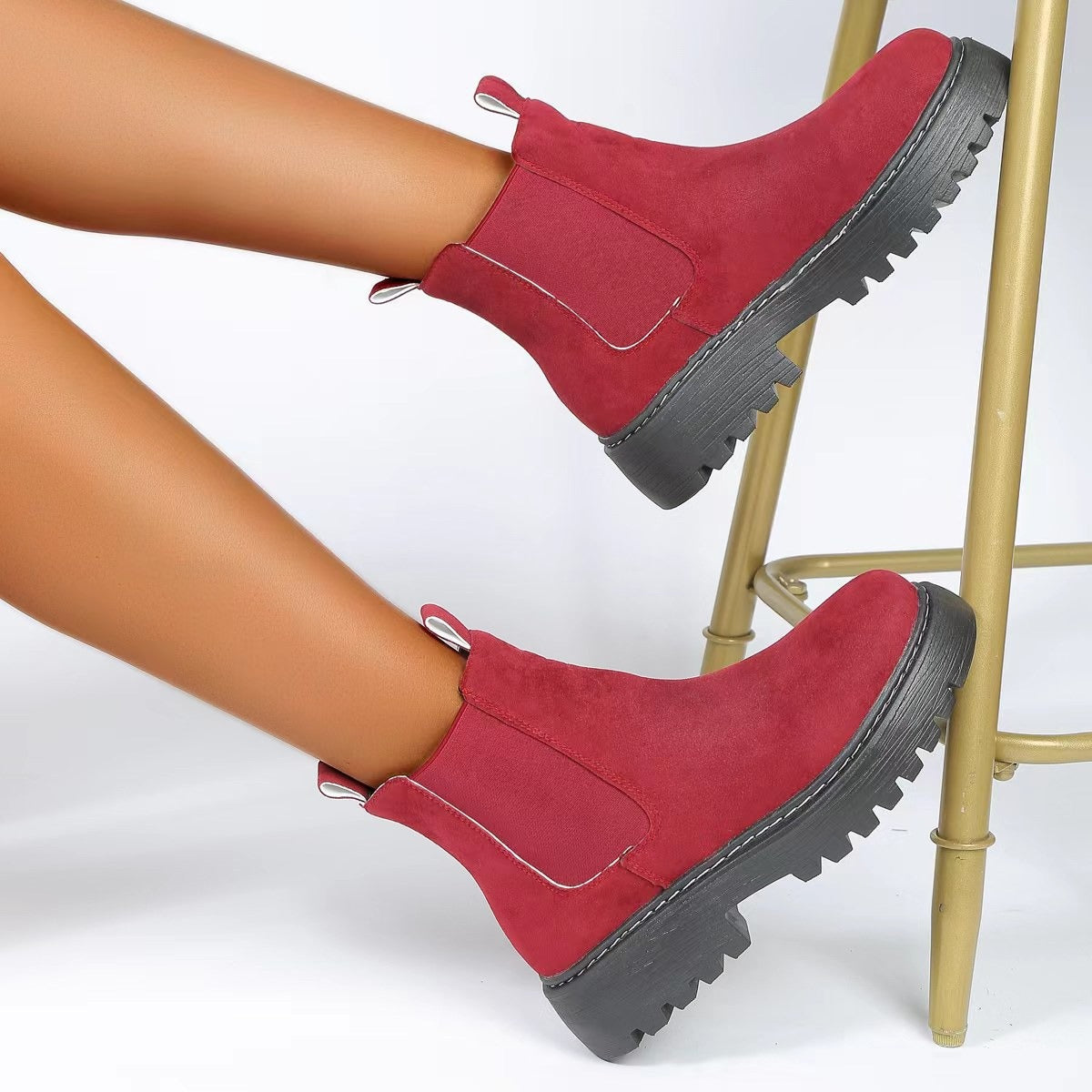 Elastische Damenstiefel im Chelsea-Stil mit seitlichem Plateau - Maren