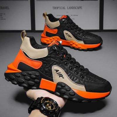 Turnschuhe mit hoher Reliefsohle - Varek