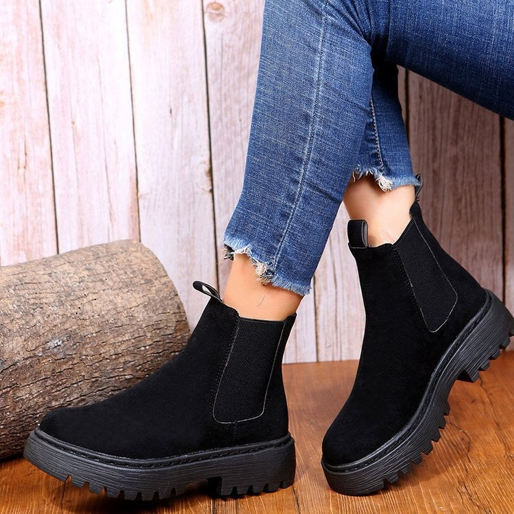 Elastische Damenstiefel im Chelsea-Stil mit seitlichem Plateau - Maren