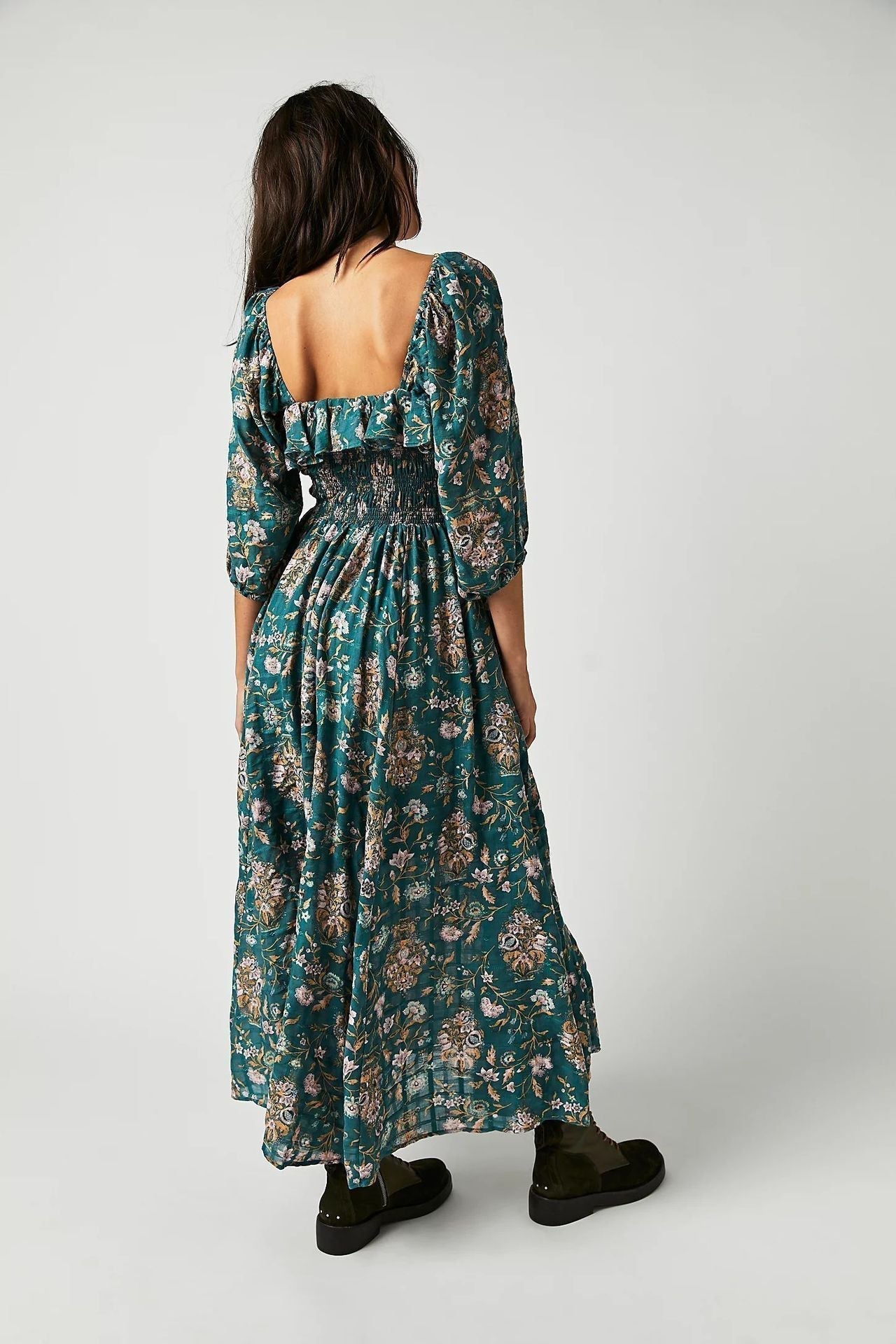 Samira - Bedrucktes Midikleid mit gerafftem Oberteil und Rüschen