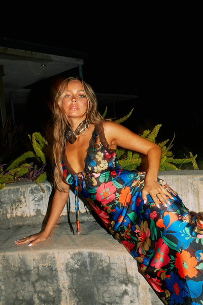 July - Bedrucktes Spitzen-Maxikleid mit V-Ausschnitt