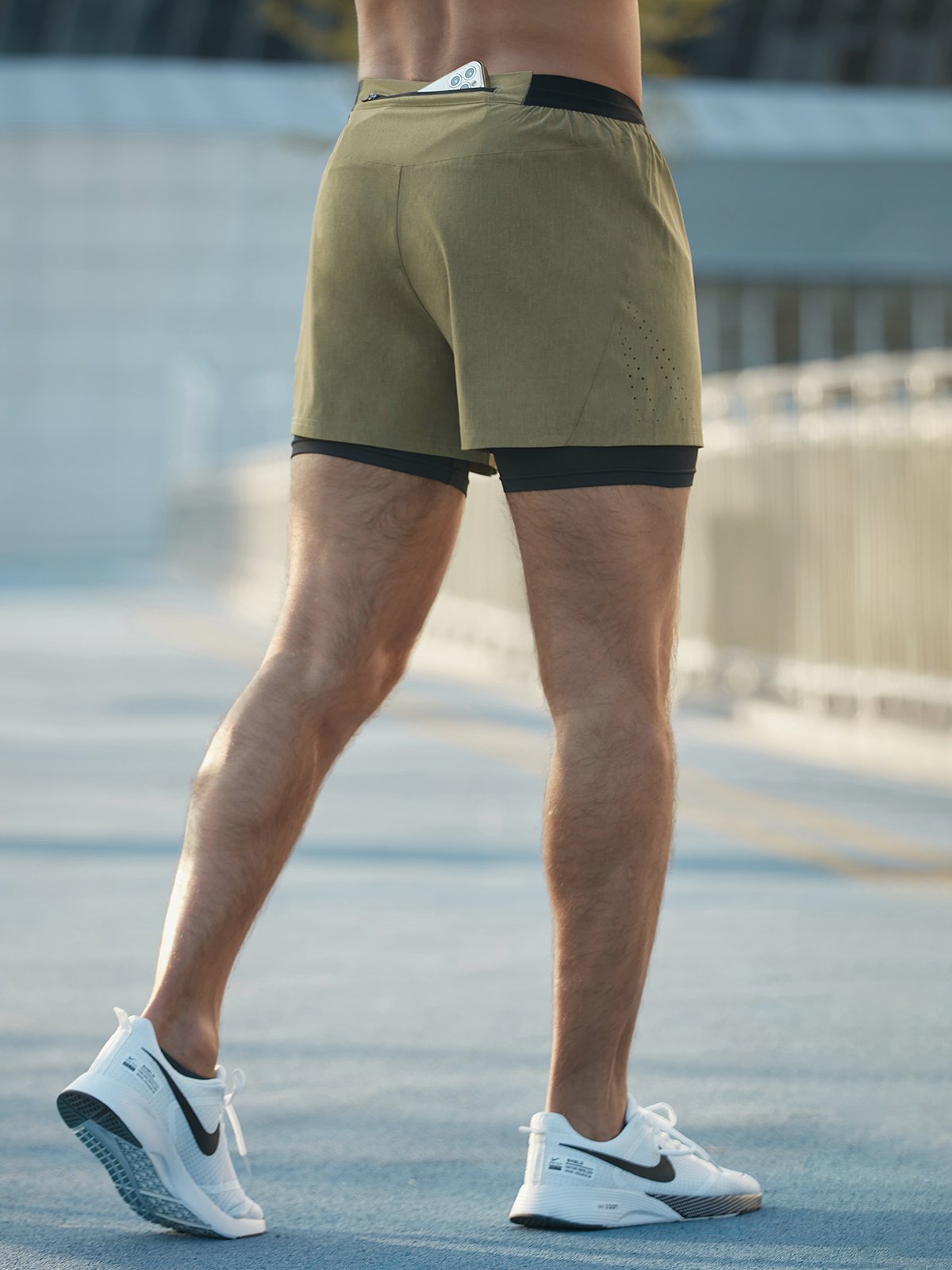 Shorts Base 2 in 1 Gefüttert