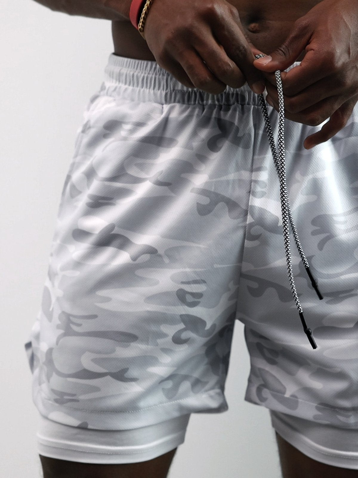 Evolution 2-in-1 Mesh Shorts mit Innenfutter