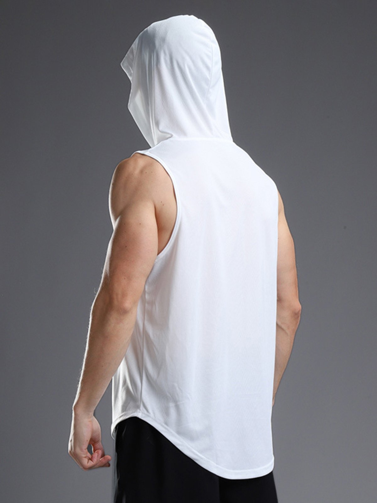 Ärmelloses T-shirt mit Kapuze
