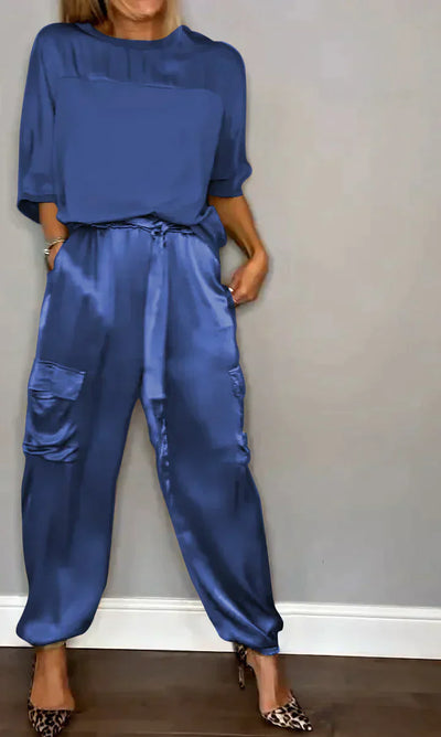 Yana - Zweiteiliger Anzug aus glattem Satin mit halblangem Oberteil und Hose für Damen