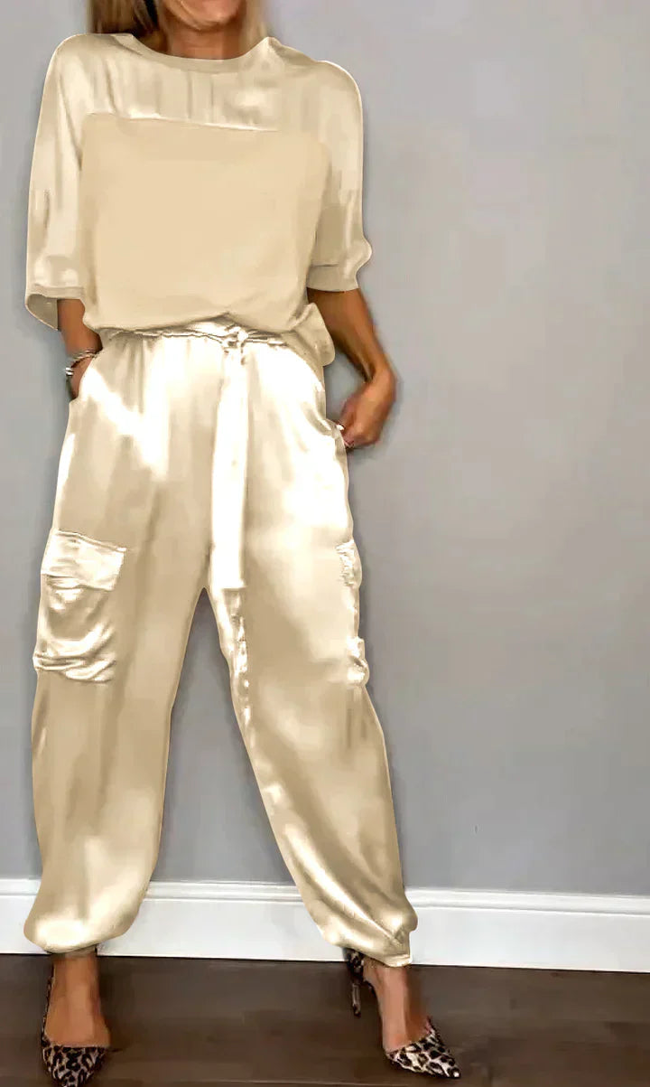 Yana - Zweiteiliger Anzug aus glattem Satin mit halblangem Oberteil und Hose für Damen
