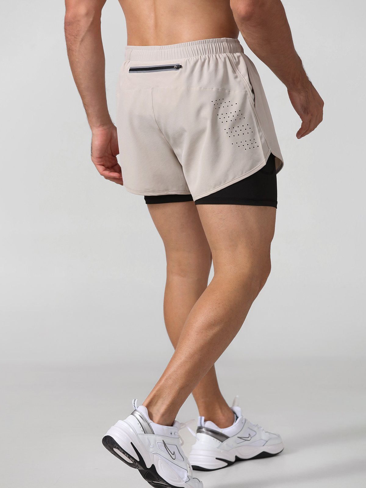 Interval Short 2 in 1 mit Futter