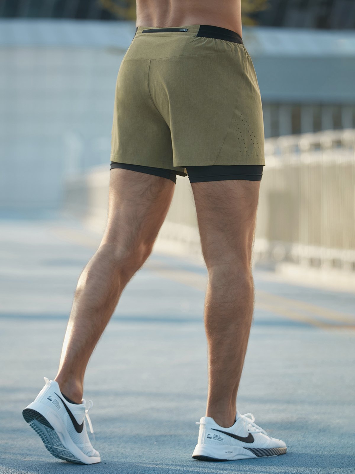 Shorts Base 2 in 1 Gefüttert