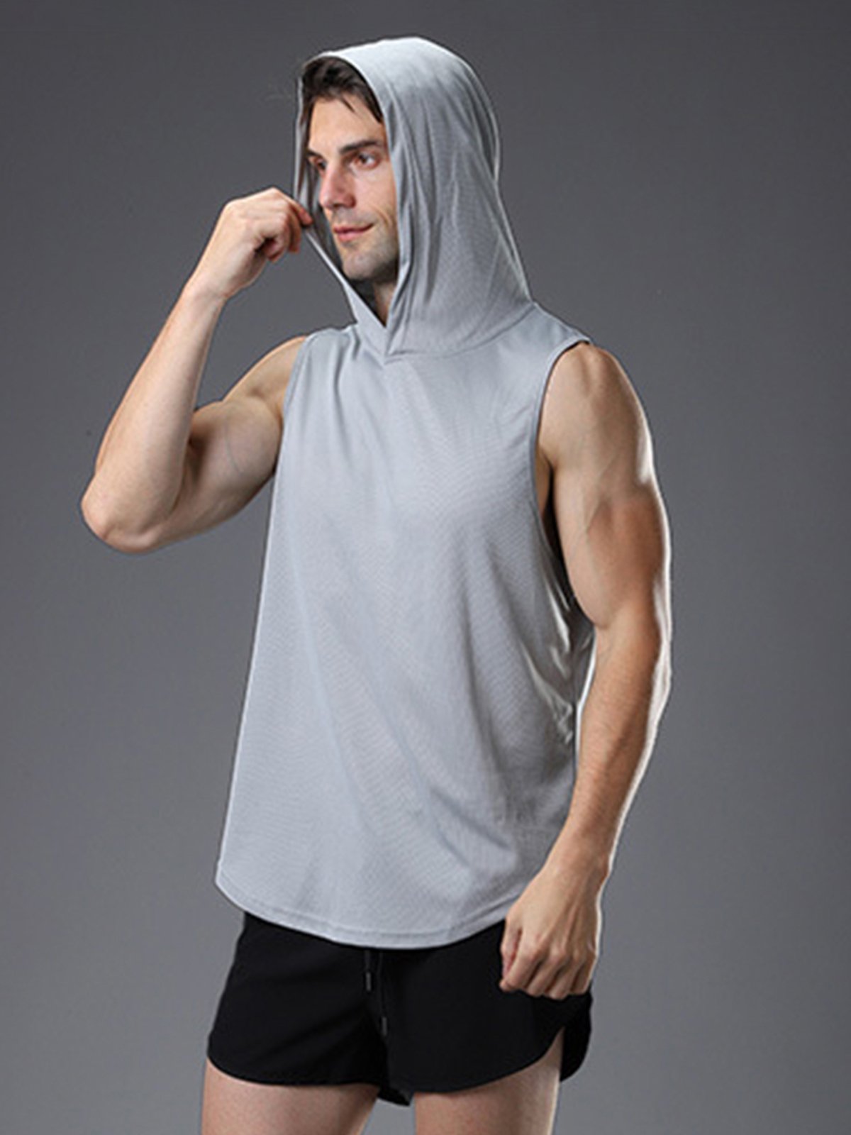 Ärmelloses T-shirt mit Kapuze