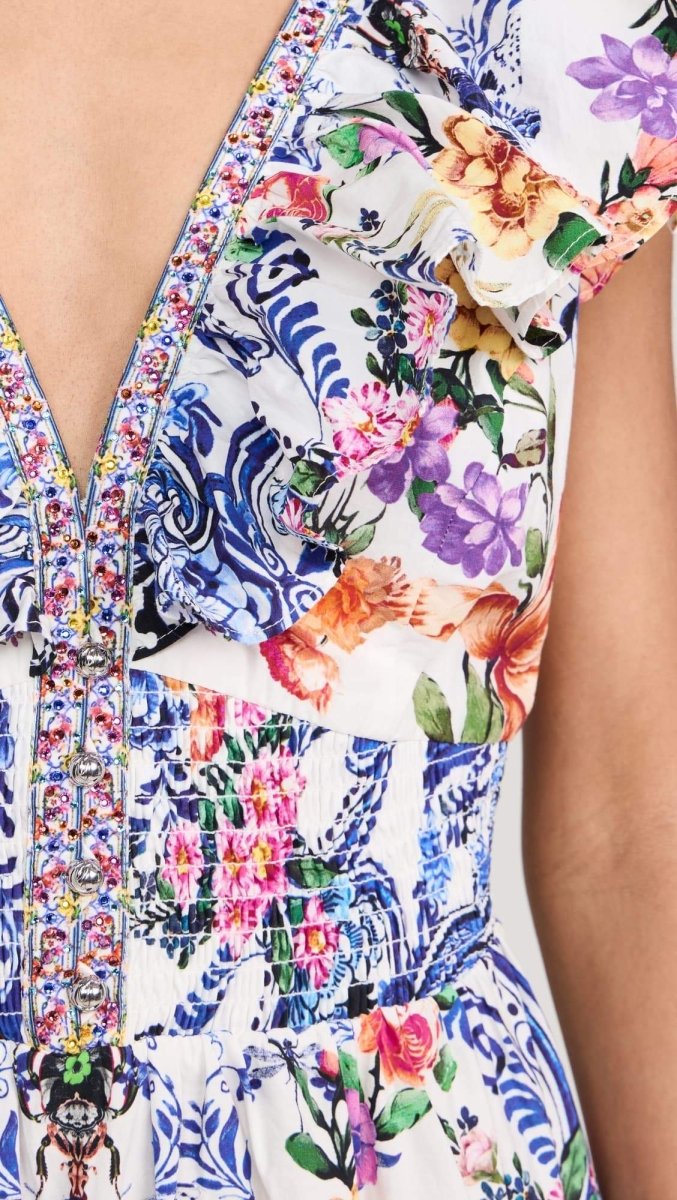 Juni - Maxikleid mit Blumenmuster und Rüschen