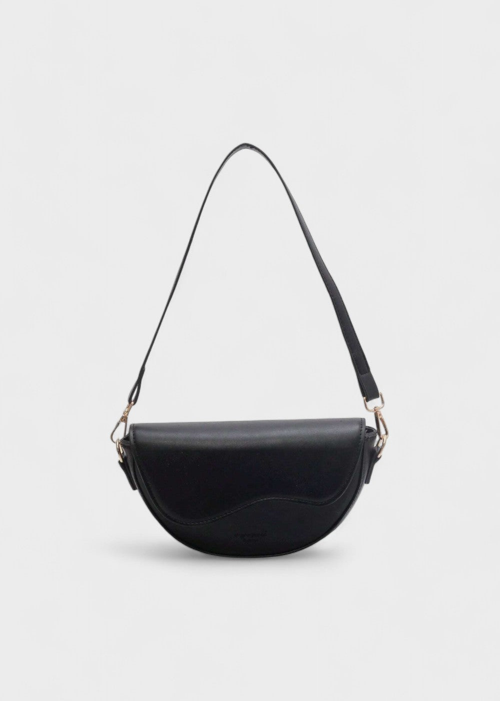 Halbmondtasche im minimalistischen Stil - Malibu