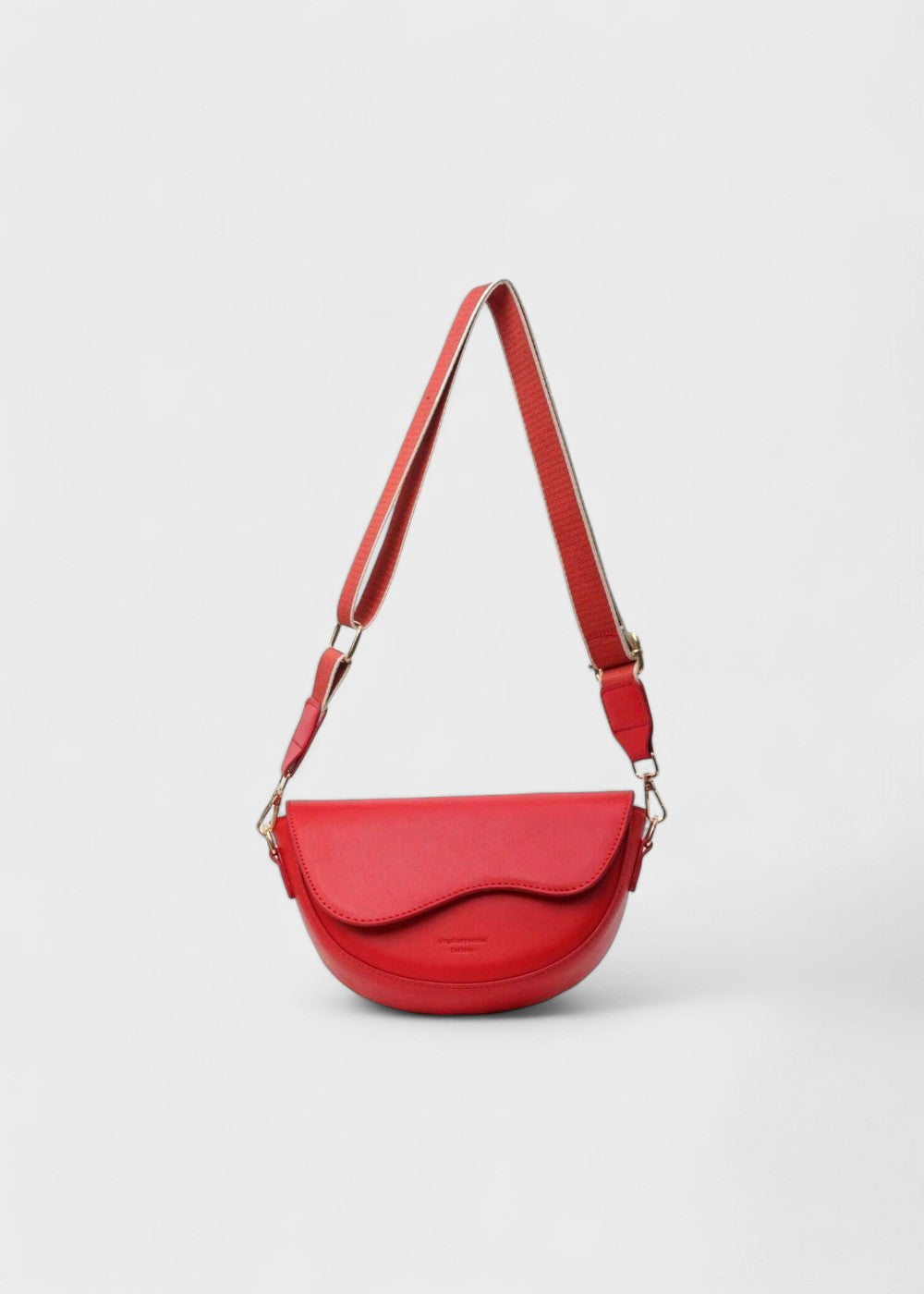 Halbmondtasche im minimalistischen Stil - Malibu
