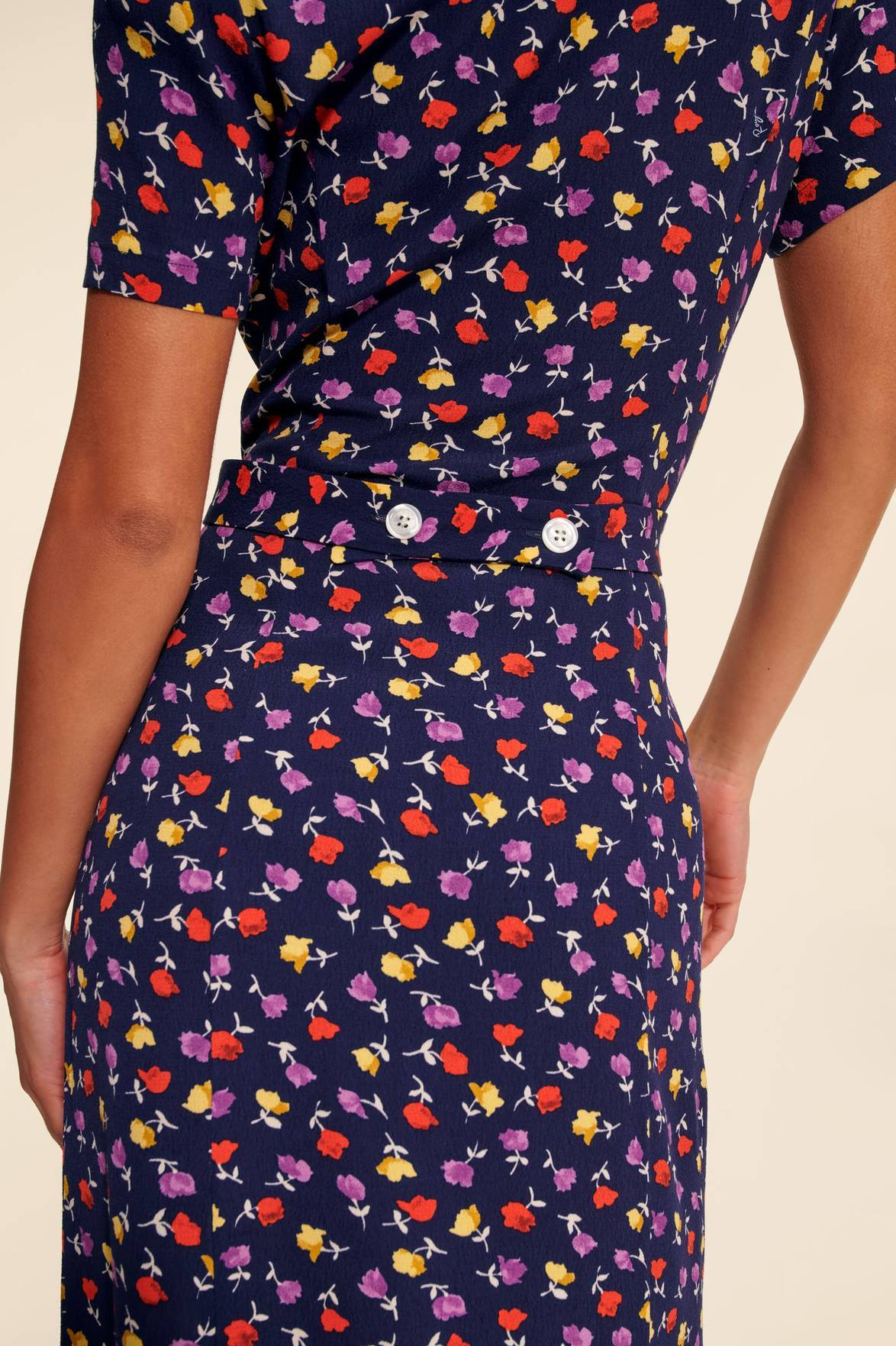 Mabel - Midi-Hemdkleid mit V-Ausschnitt und Knöpfen