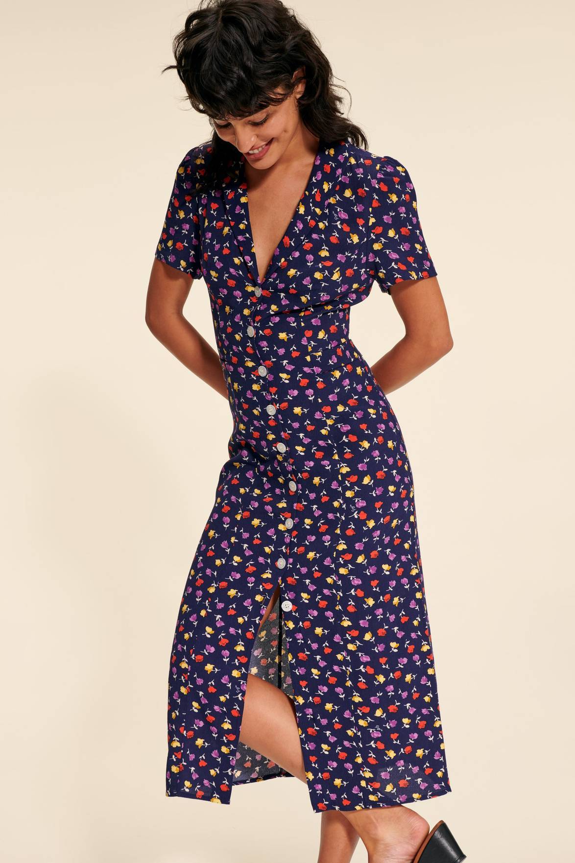 Mabel - Midi-Hemdkleid mit V-Ausschnitt und Knöpfen