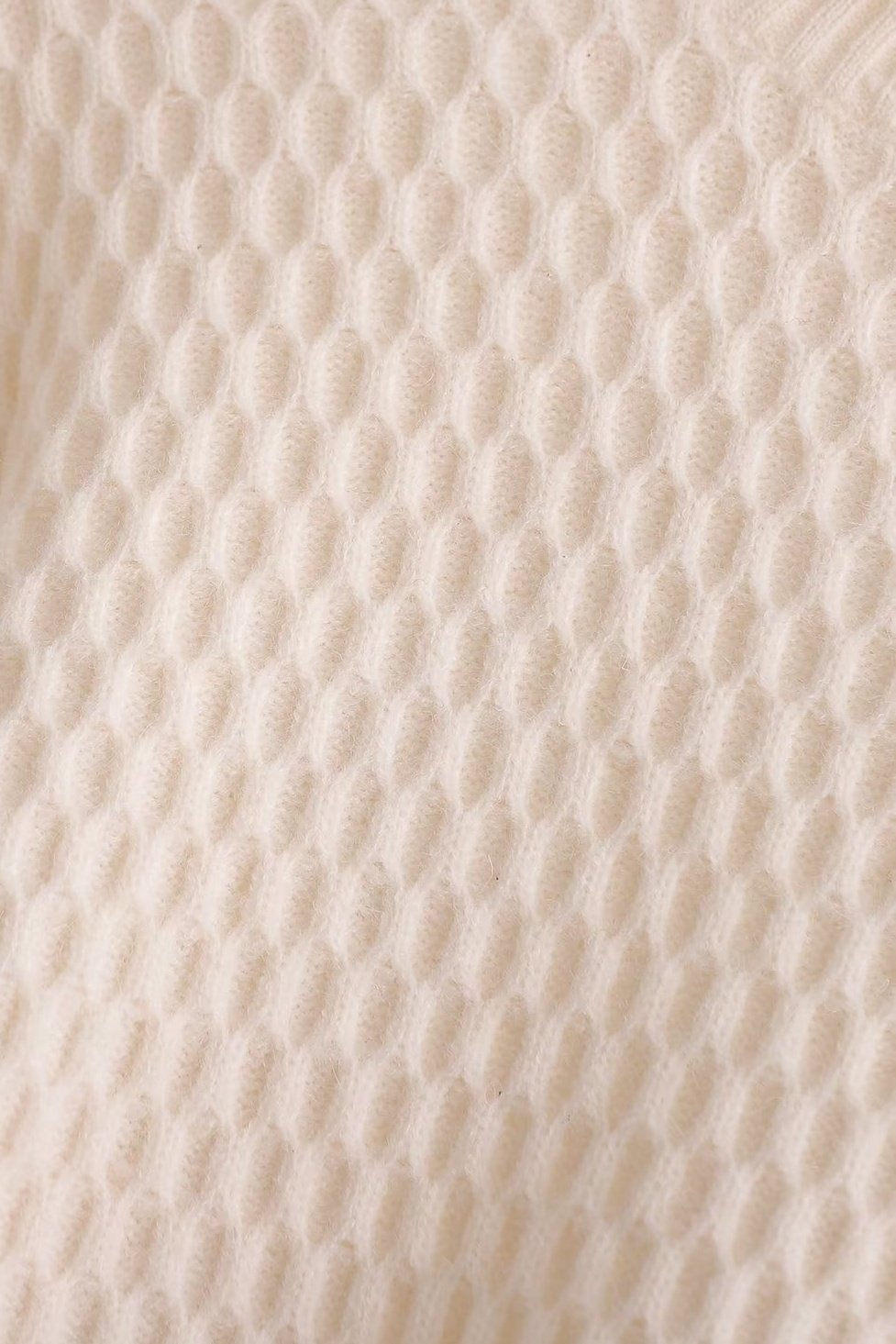 Alma Pullover mit rückenfreiem Rollkragen
