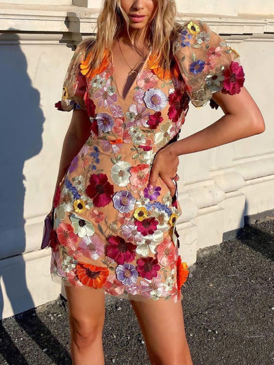 Flora - Pastellfarbenes Florales Kleid