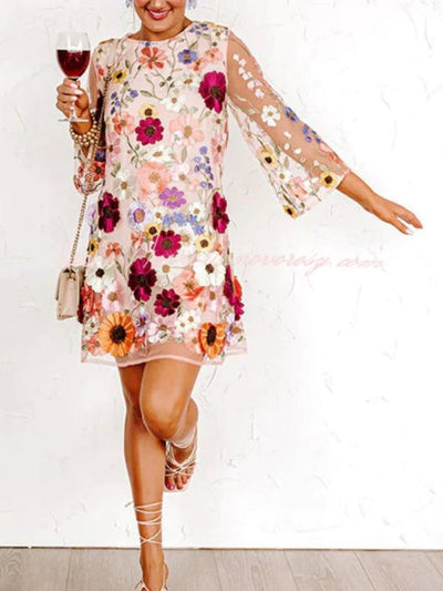 Flaura - Dreidimensionale Blumenmode Kurzes hippes Kleid