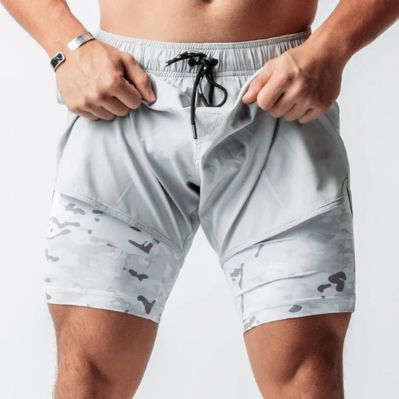 Peak Performance 2-in-1-Kompressions-Shorts