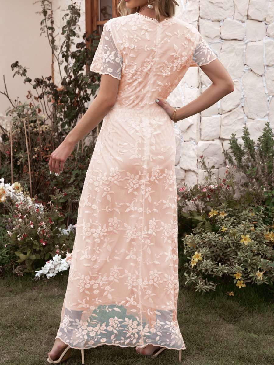 Lora - Elegantes weißes Maxikleid aus Spitze