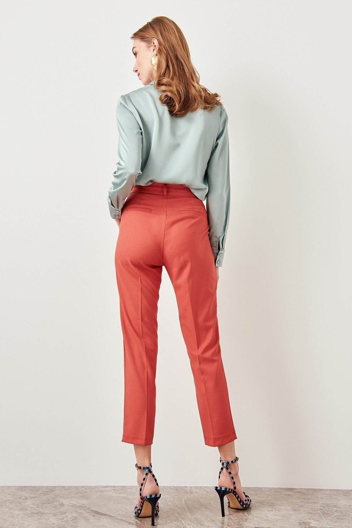 Alinda - Klassische Straight Leg Hose mit hoher Taille