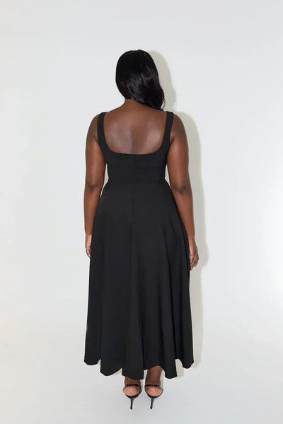Melody - Neues mittellanges, schlichtes und tailliertes trägerloses Kleid